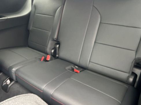 New 2026 Chevrolet Traverse Z71 image 11