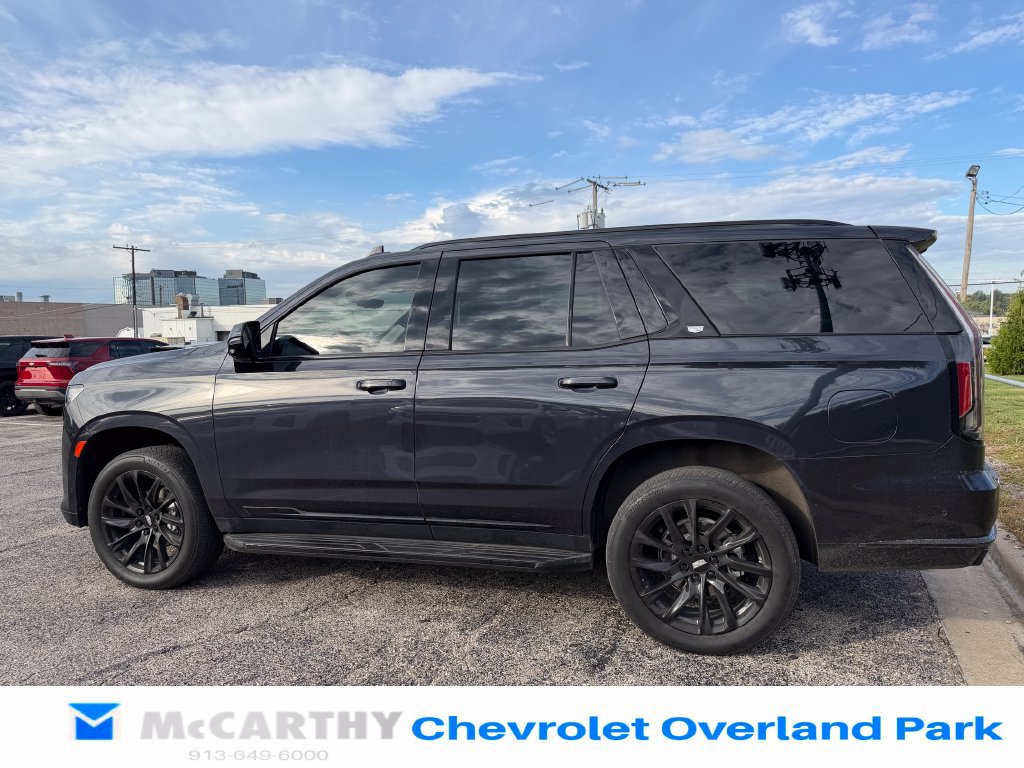 Used 2023 Cadillac Escalade Sport Platinum w/ LPO, ONYX Package AWD/4WD image 5