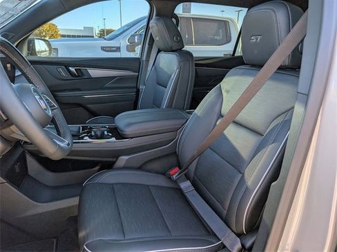 New 2026 Buick Enclave Sport Touring image 17