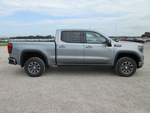 New 2026 GMC Sierra 1500 AT4 w/ AT4 Premium Package AWD/4WD image 3