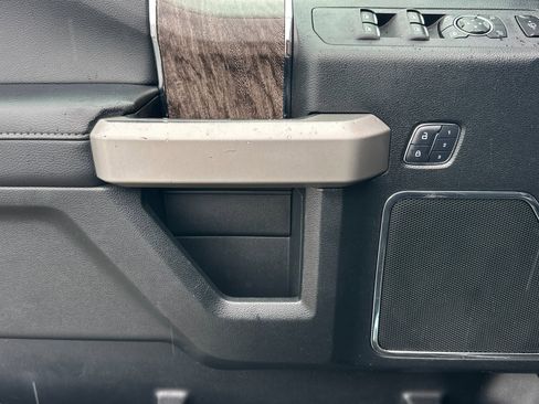 Used 2017 Ford F350 Lariat w/ Lariat Ultimate Package image 10