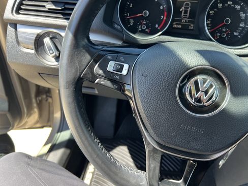 Used 2016 Volkswagen Passat 1.8T SE image 18