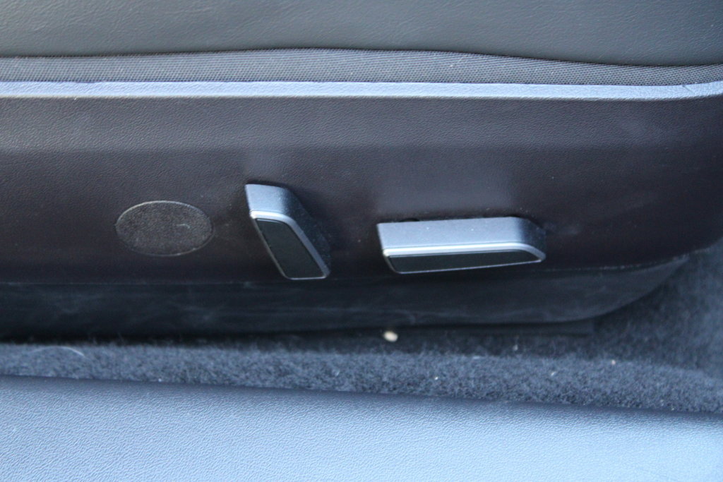 Used 2022 Tesla Model 3 Long Range AWD/4WD image 13