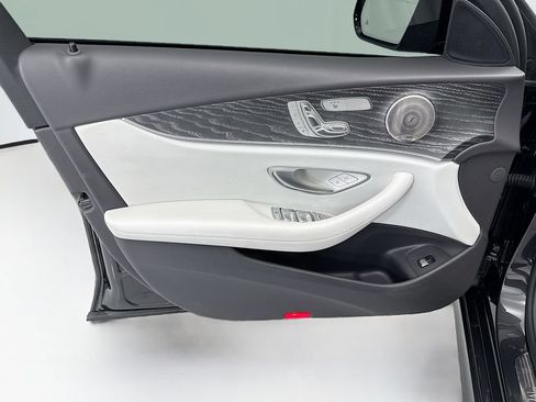 Used 2023 Mercedes-Benz E 350 Sedan image 23
