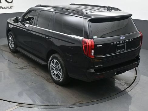 Used 2025 Ford Expedition Active AWD/4WD image 45