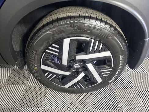 Used 2026 Nissan Kicks SV w/ SV Premium Package image 31