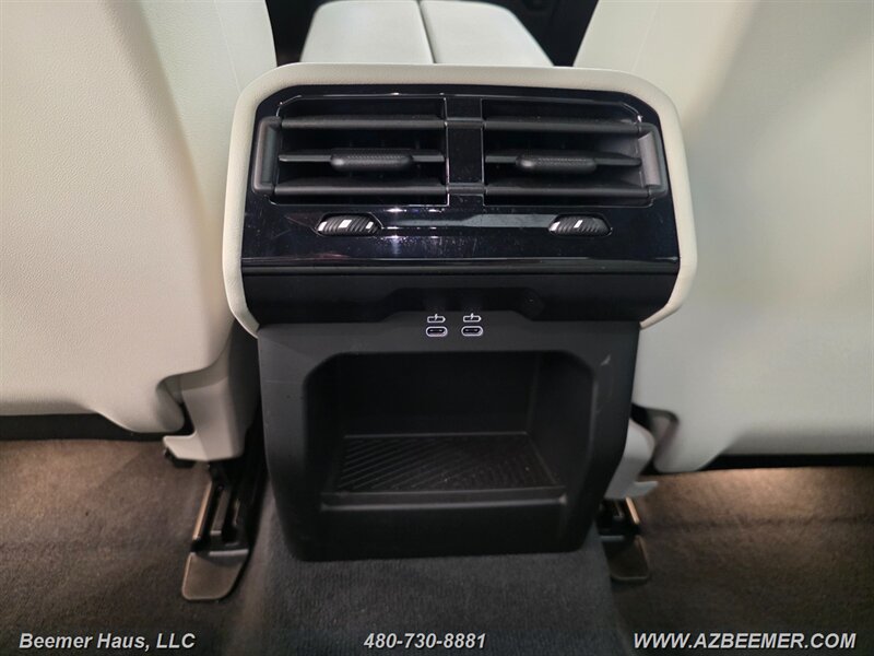 Used 2025 BMW i5 M60 w/ M Sport Package AWD/4WD image 32