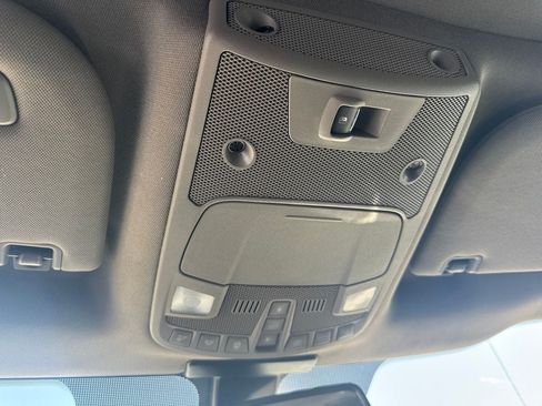 Used 2017 Ford F150 Lariat w/ Equipment Group 502A Luxury AWD/4WD image 15