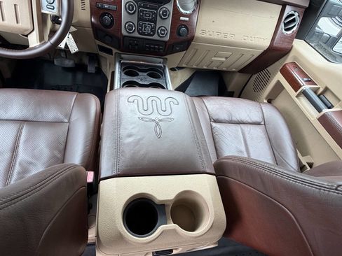 Used 2013 Ford F250 King Ranch w/ FX4 Off Road Pkg AWD/4WD image 13