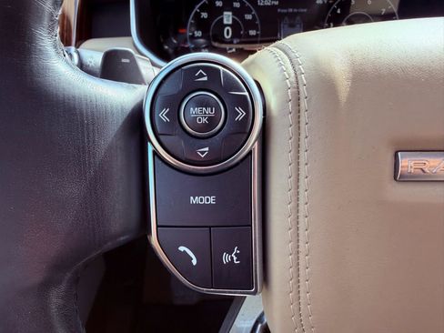 Used 2017 Land Rover Range Rover HSE image 22