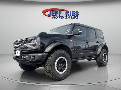 Used 2023 Ford Bronco Badlands w/ Sasquatch Package AWD/4WD image 1