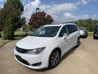 Used 2017 Chrysler Pacifica Limited