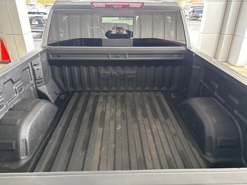 Used 2025 GMC Sierra 1500 AT4 w/ AT4 Premium Package image 32