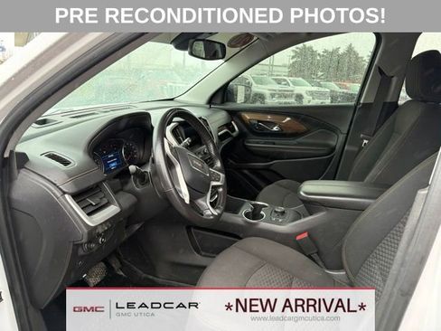 Used 2020 GMC Terrain SLE w/ Driver Convenience Package AWD/4WD image 17