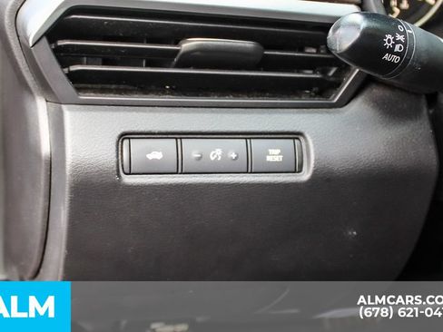 Used 2024 Nissan Altima 2.5 SV FWD image 28