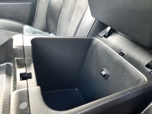 Used 2024 Jeep Grand Cherokee L Laredo image 18