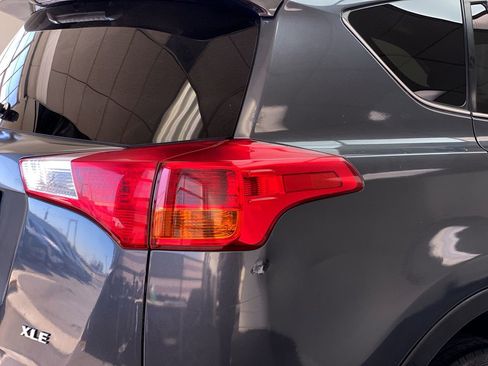 Used 2015 Toyota RAV4 XLE image 10