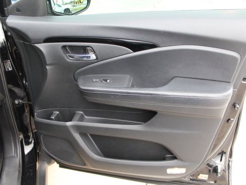 Used 2018 Honda Pilot Elite image 19
