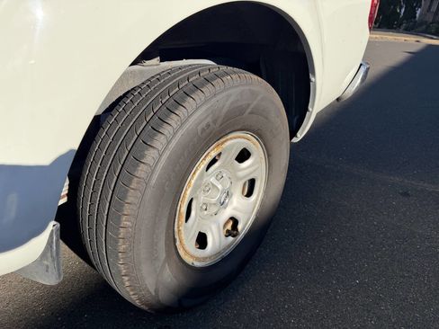 Used 2016 Nissan Frontier S image 25