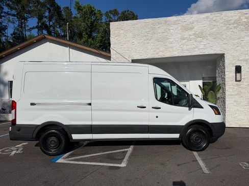 Used 2018 Ford Transit 150 148 Medium Roof RWD image 16