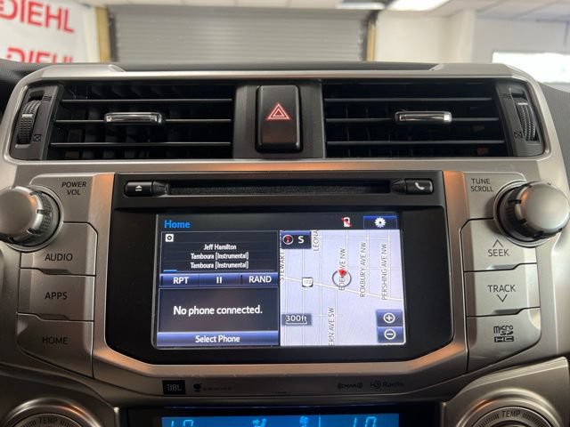 Used 2018 Toyota 4Runner Limited AWD/4WD image 28