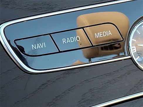 Used 2021 Mercedes-Benz C 300 Cabriolet image 21