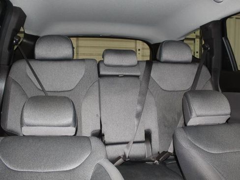 Used 2020 Hyundai Santa Fe SE image 15