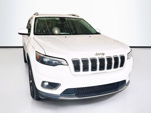 Used 2019 Jeep Cherokee Limited AWD/4WD image 3