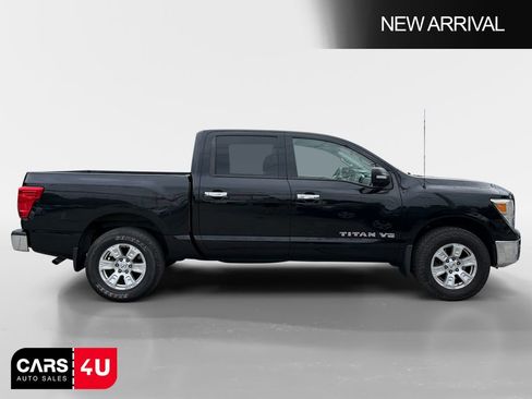 Used 2019 Nissan Titan SV AWD/4WD image 8
