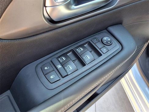 New 2026 Chrysler Voyager LX image 16