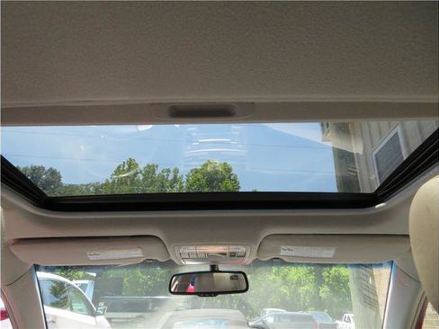 Used 2011 Toyota Camry XLE w/ XLE Extra-Value Pkg #2 FWD image 3