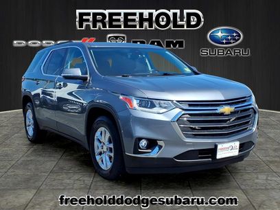 Used 2021 Chevrolet Traverse LT