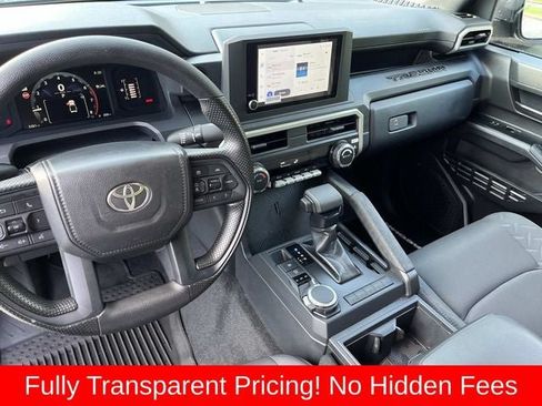Used 2025 Toyota Tacoma SR AWD/4WD image 13