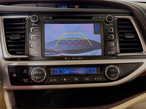 Used 2019 Toyota Highlander Limited image 20