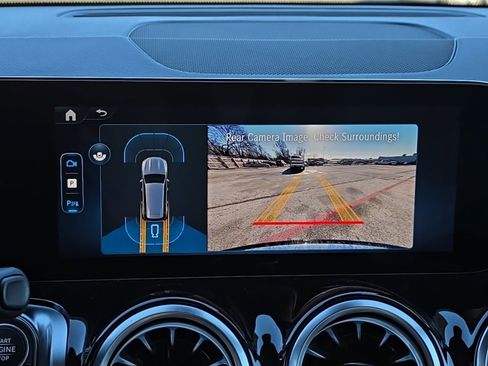 New 2026 Mercedes-Benz GLB 250 4MATIC image 16