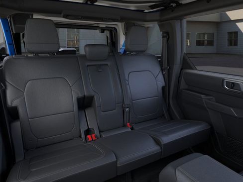 New 2025 Ford Bronco Badlands image 11