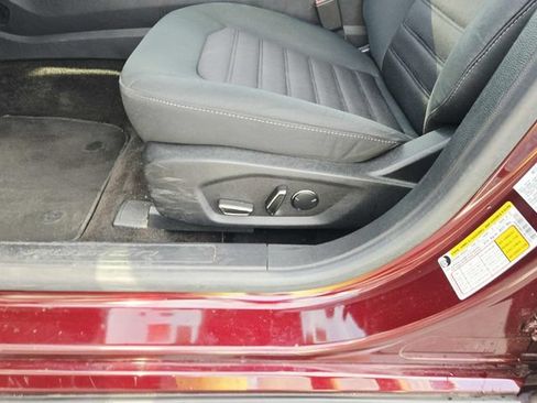 Used 2018 Ford Fusion SE w/ Fusion SE Technology Package FWD image 27