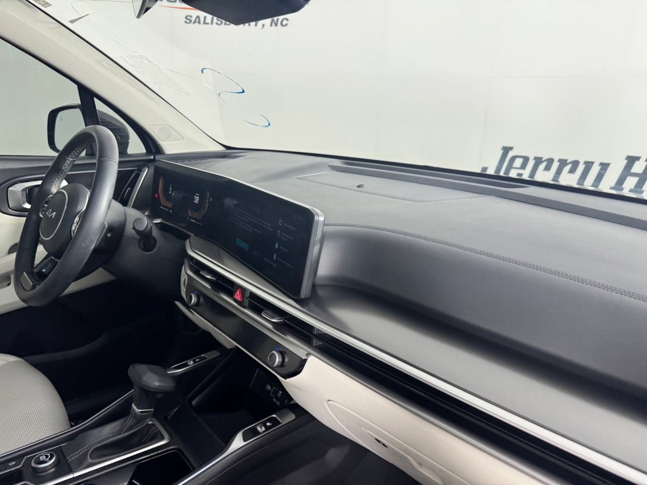 Used 2024 Kia Sorento EX w/ Panoramic Sunroof Package FWD image 36