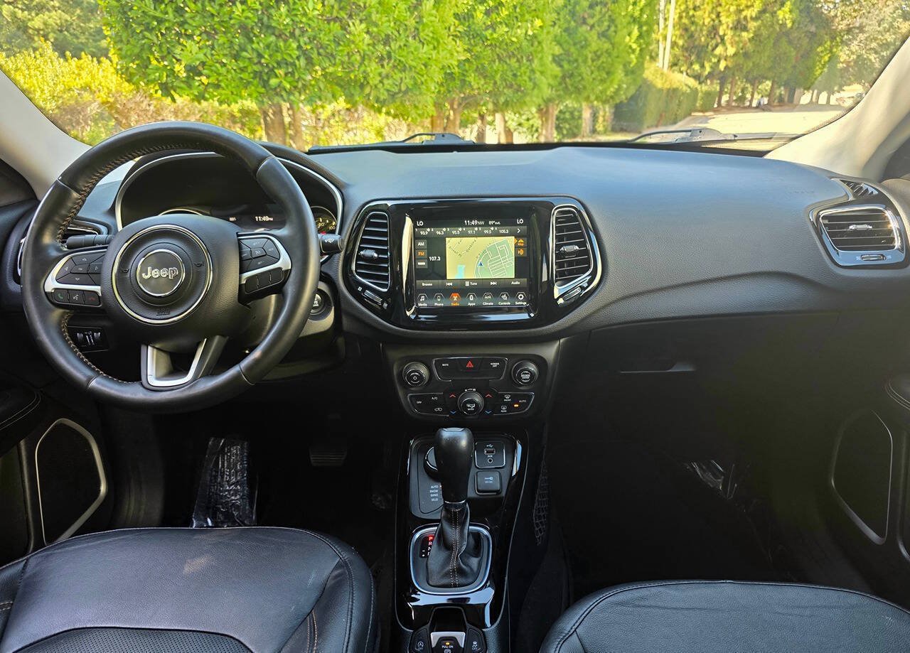 Used 2018 Jeep Compass Limited w/ Navigation Group AWD/4WD image 14