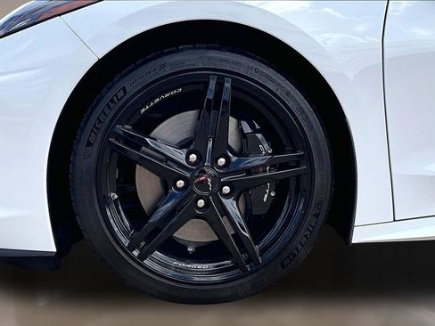 Used 2026 Chevrolet Corvette Stingray Premium Conv w/ Z51 Performance Package RWD image 8