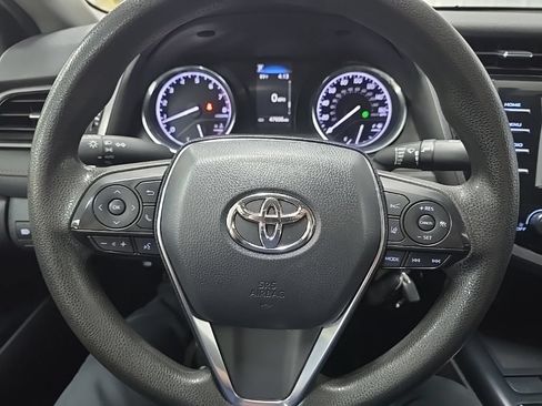 Used 2020 Toyota Camry LE w/ Carpet Mat Package FWD image 18
