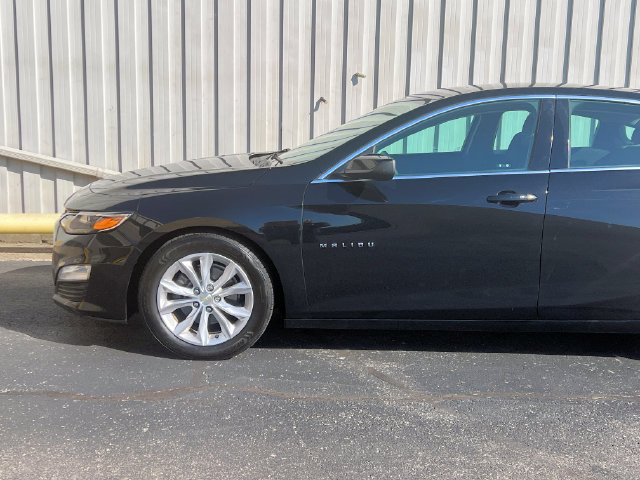 Used 2021 Chevrolet Malibu LT FWD image 25
