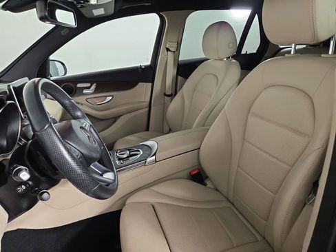 Used 2018 Mercedes-Benz GLC 300 4MATIC image 13