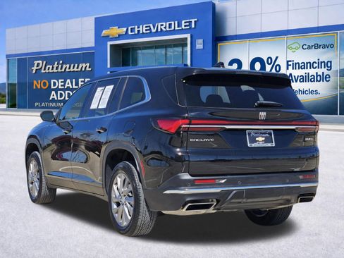 Used 2025 Buick Enclave Preferred FWD image 4
