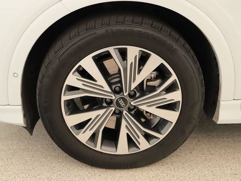 Certified 2023 Audi Q4 e-tron Premium Plus w/ Premium Plus image 34