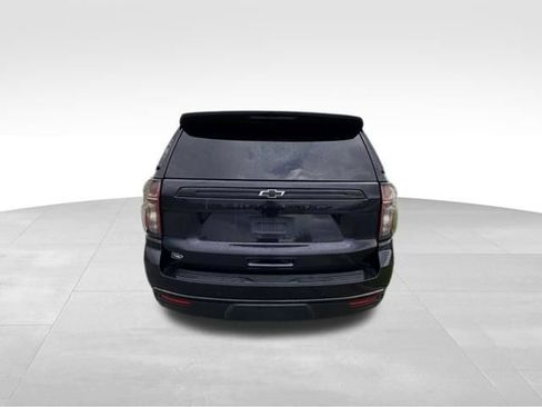 Used 2023 Chevrolet Suburban Z71 w/ Luxury Package AWD/4WD image 5