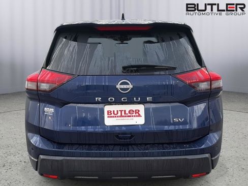 Used 2024 Nissan Rogue SV FWD image 5