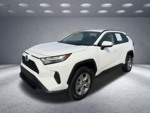 Used 2023 Toyota RAV4 XLE FWD image 3