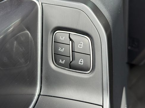 Used 2023 Ford F150 Raptor AWD/4WD image 10