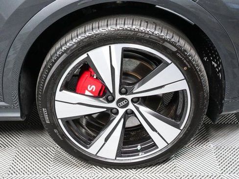 New 2025 Audi SQ5 Premium Plus image 39